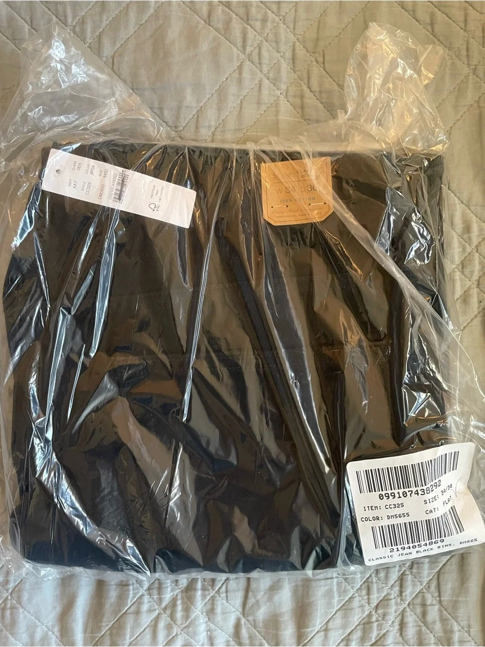 J. Crew Classic Straight jean in black rinse Size 34/30 NWT $168 CC325